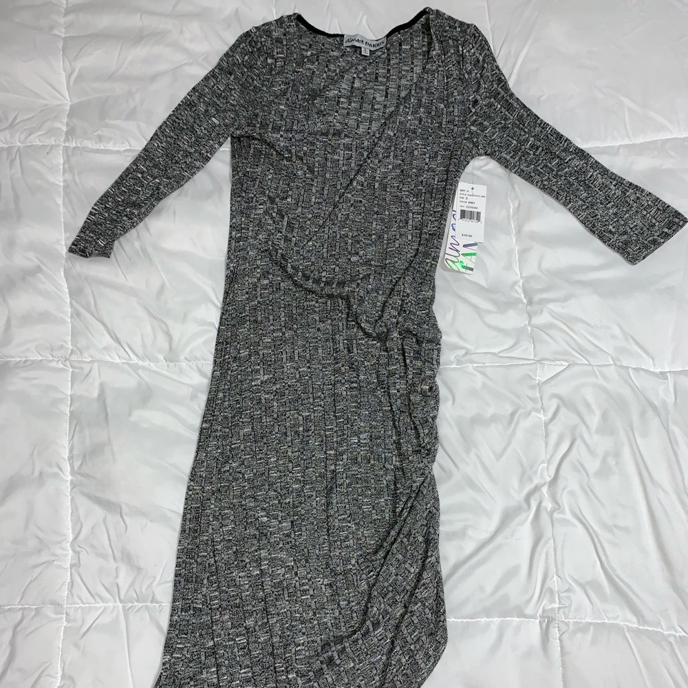 Fitted Grey Calve Length Dress w/ scrunched side